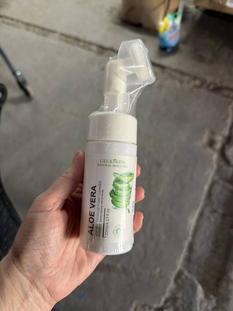 ALOE VERA MASSAGE FOAM CLEANSER