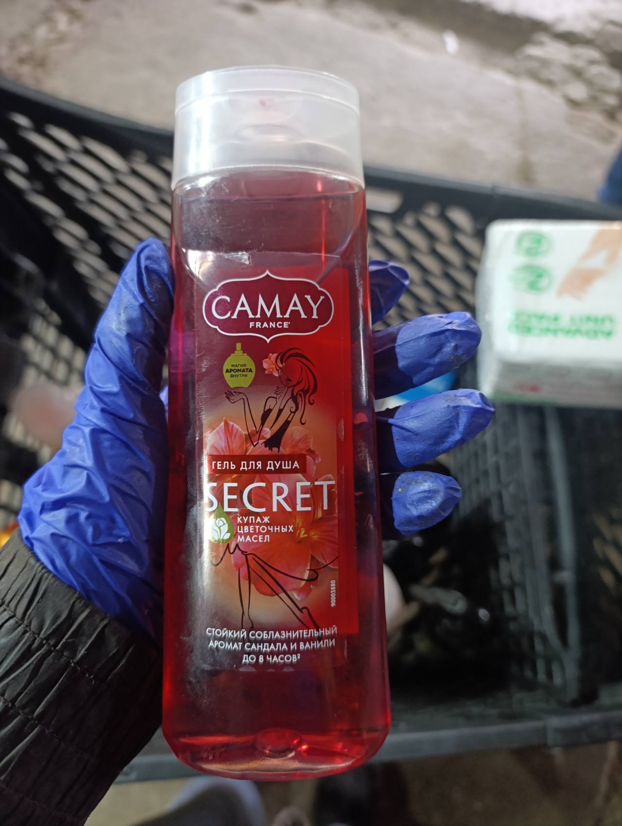Гель для душа Camay Secret Купаж цветочных масел с ароматом сандала и ванили