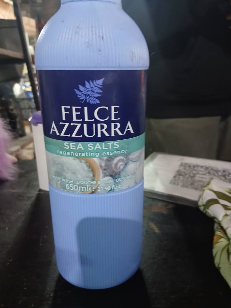 Гель для душа Felce Azzurra Sea Salts regenerating essence