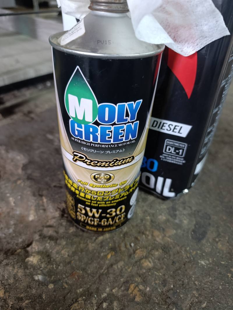 MOLY GREEN Premium Full Synthetic Motor Oil 5W-30 SP/GF-6A/CF