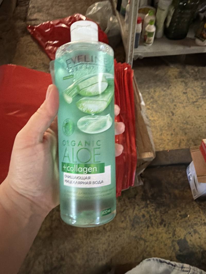 Очищающая мицеллярная вода Organic Aloe + Collagen