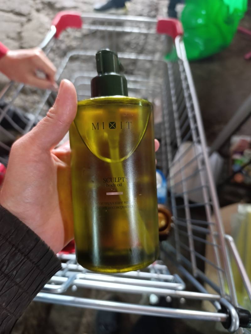 MI IT SCULPT body oil