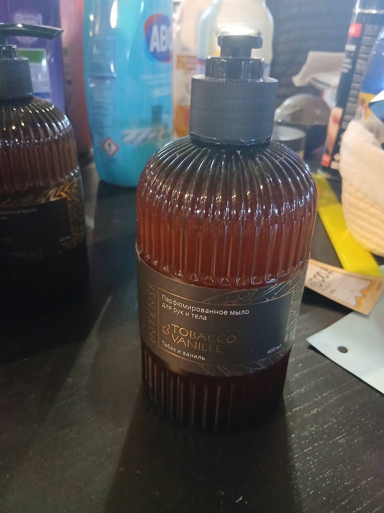 Парфюмированное мыло для рук и тела Tobacco Vanille, 400 мл