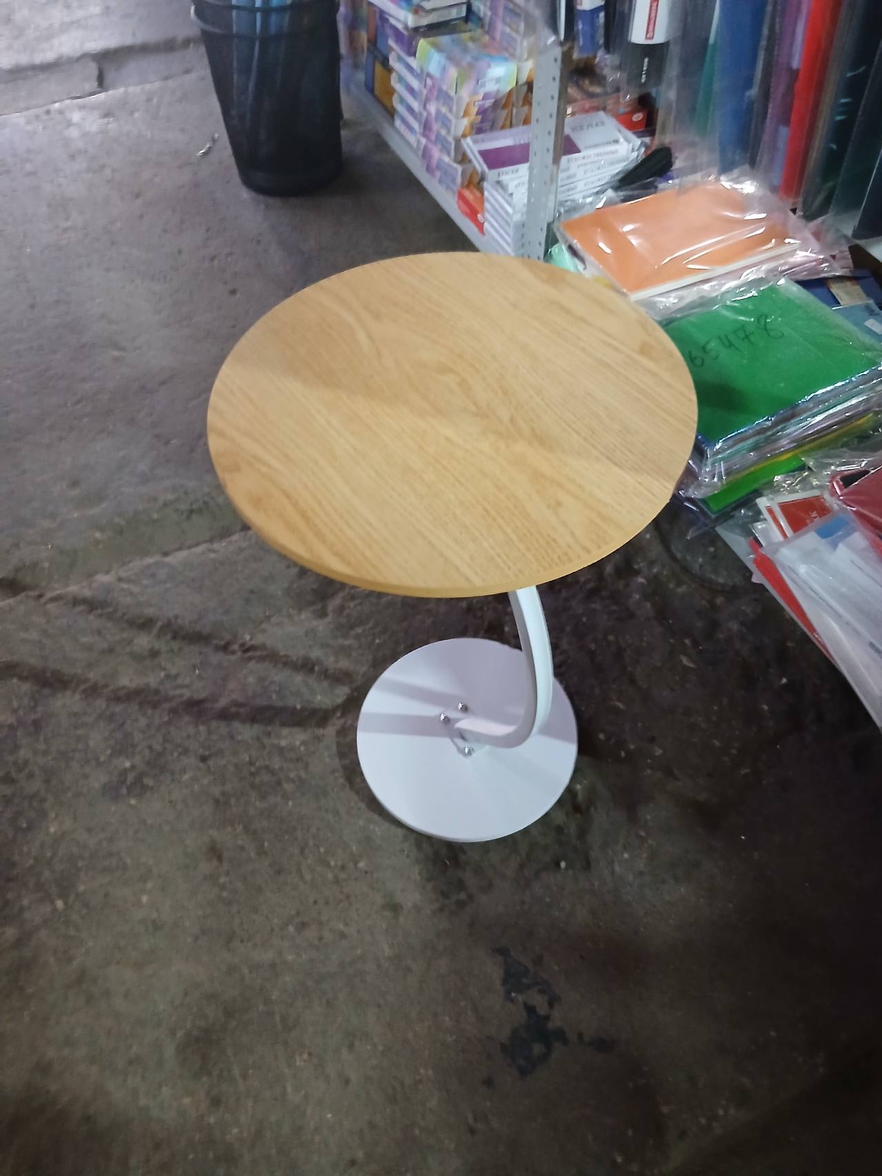 Столик