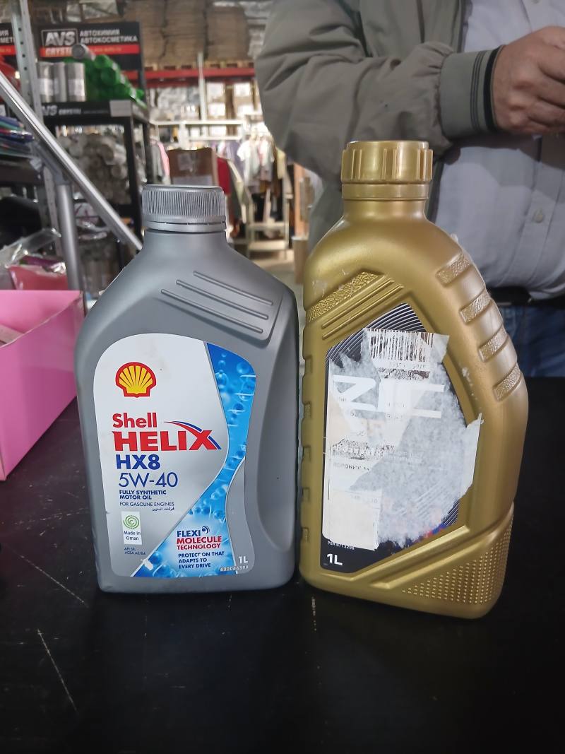 Shell Helix HX8 5W-40 Fully Synthetic Motor Oil