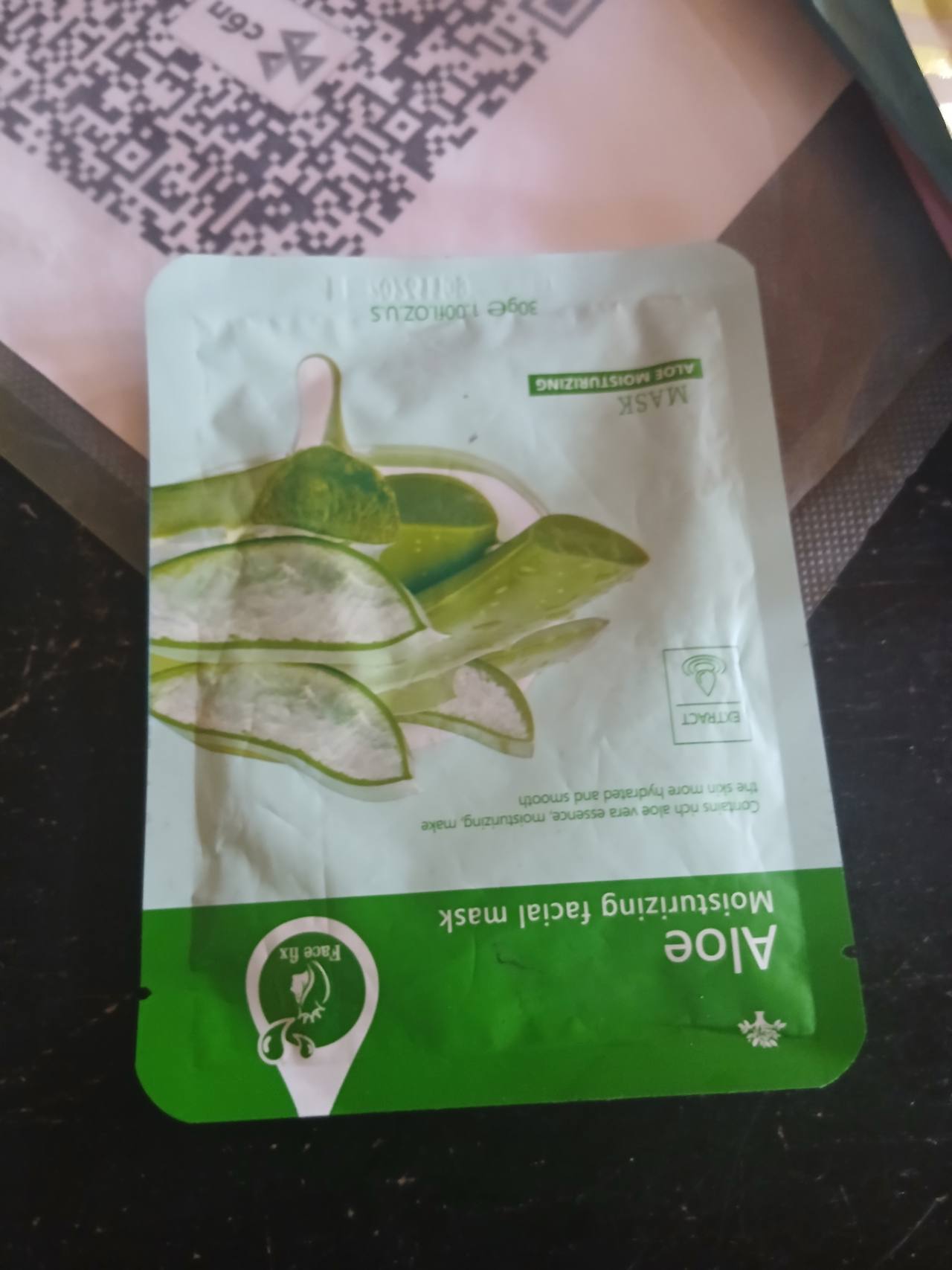 Aloe Moisturizing facial mask