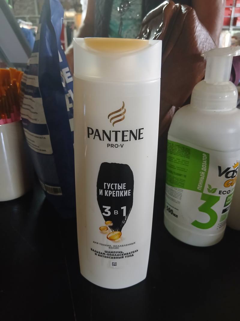 Pantene Pro-V Густые и крепкие 3 в 1