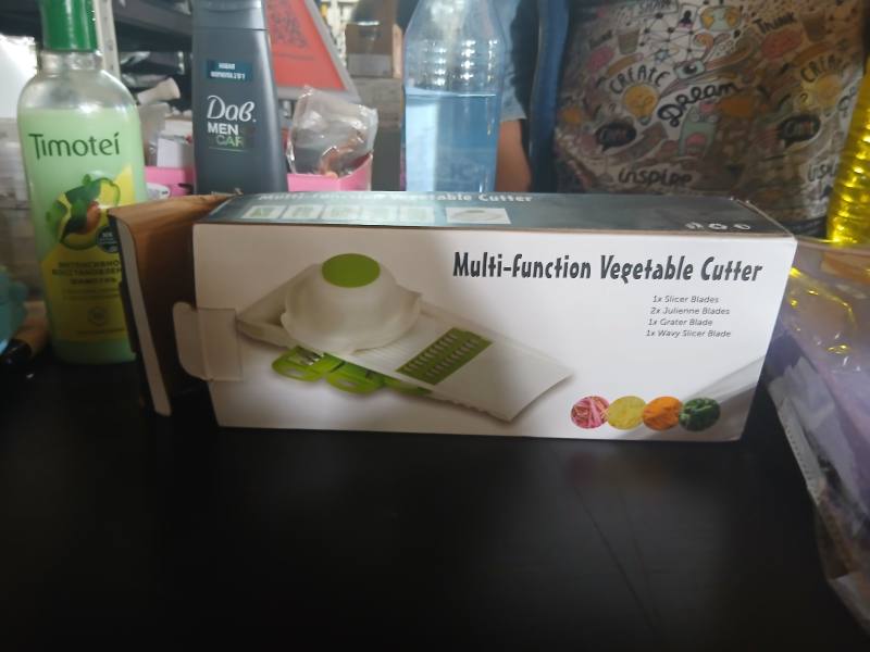 Multi-function vegetable cutter