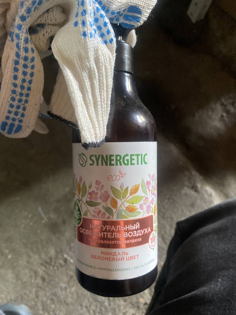 Натуральный освежитель воздуха SYNERGETIC Миндаль, яблоневый цвет