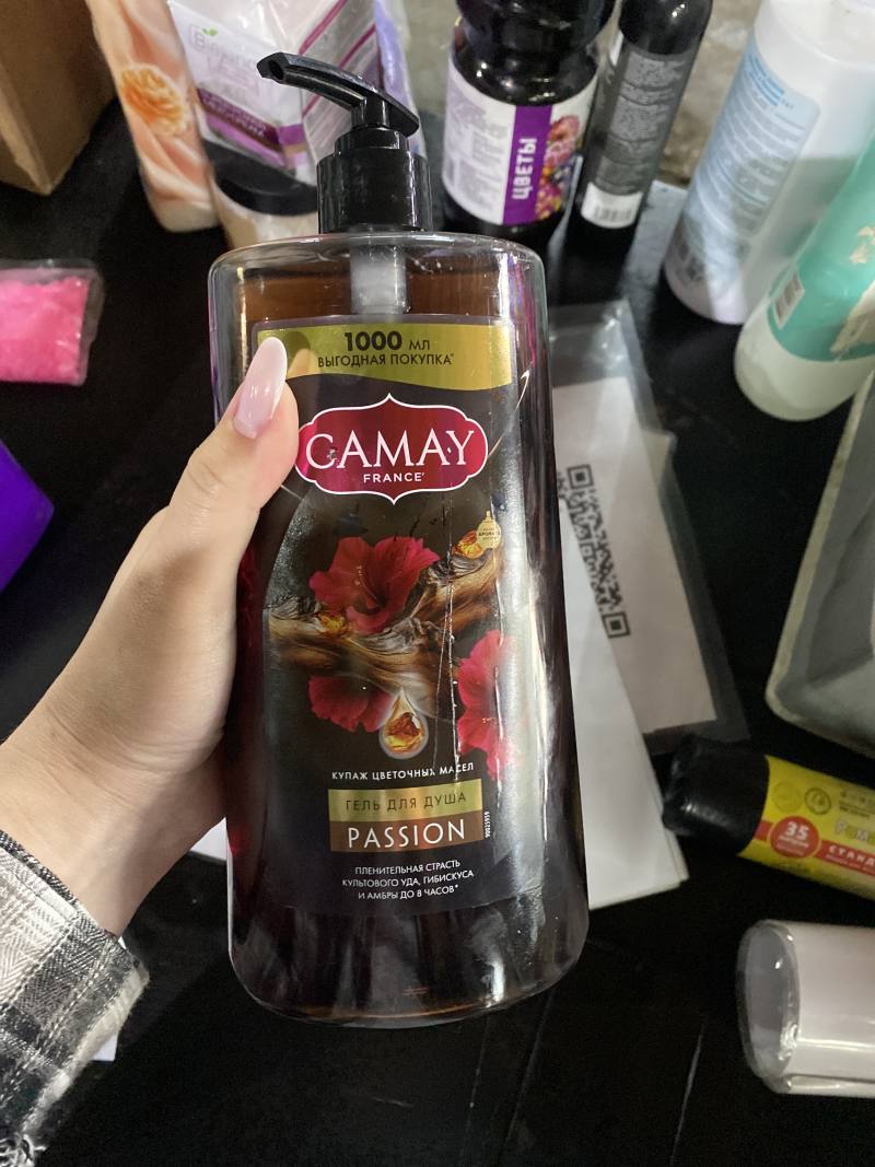 Гель для душа Camay Passion Купаж цветочных масел
