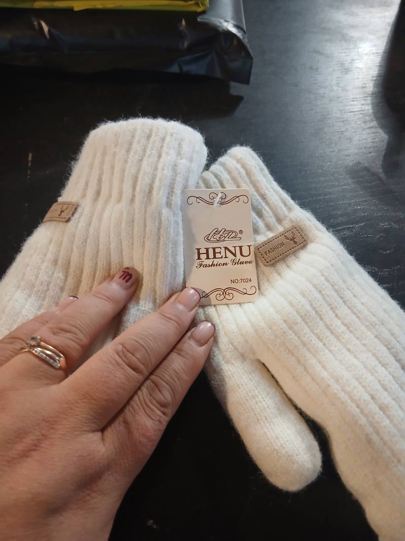 Вязаные перчатки HENU Fashion Gloves, модель 7024