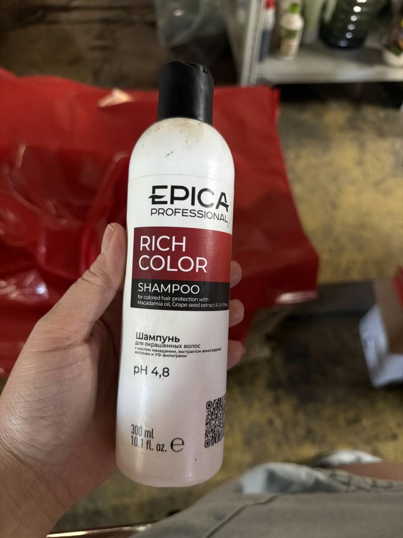 Шампунь Epica Professional Rich Color для окрашенных волос