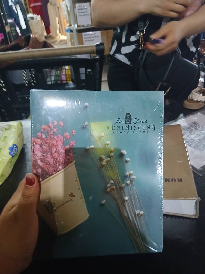 Love Forever Reminiscing Photo Album