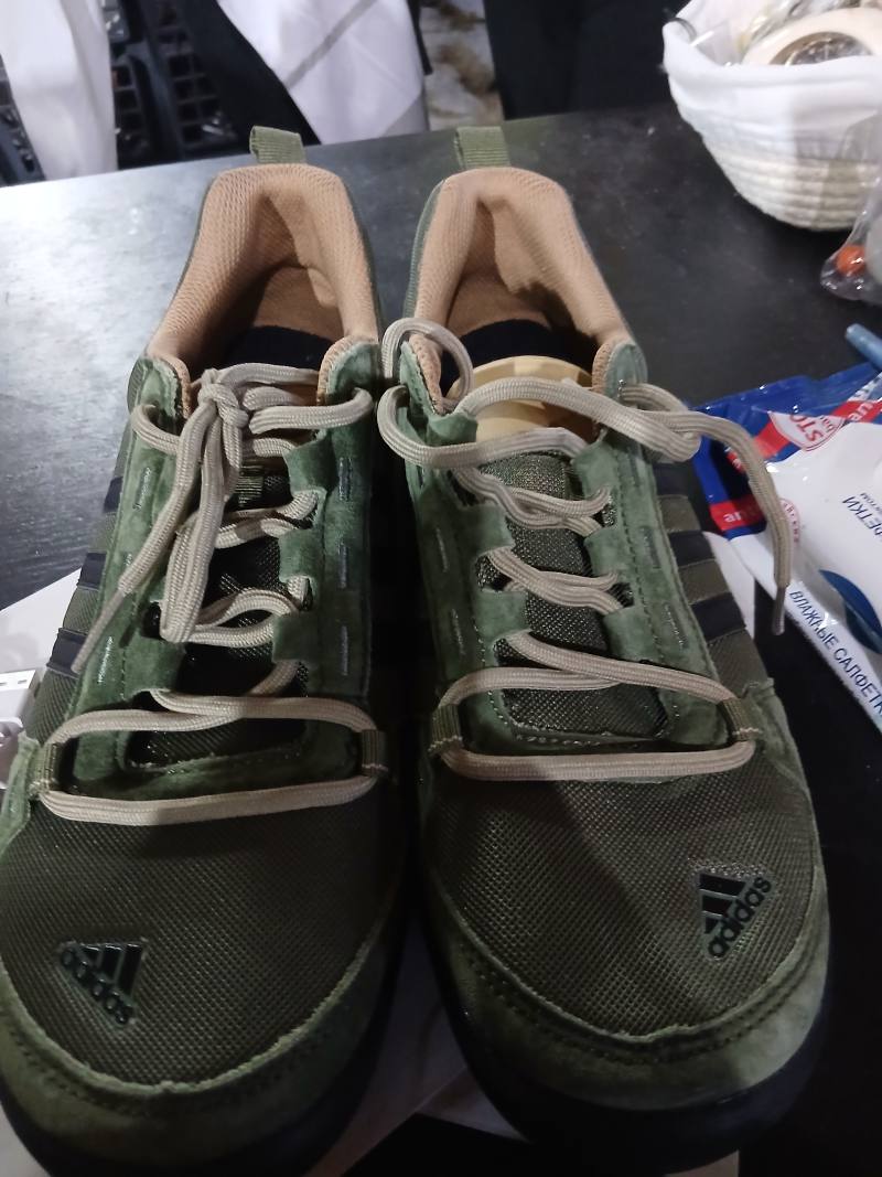 Кроссовки adidas