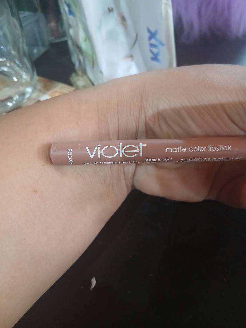 Violet matte color lipstick No:003