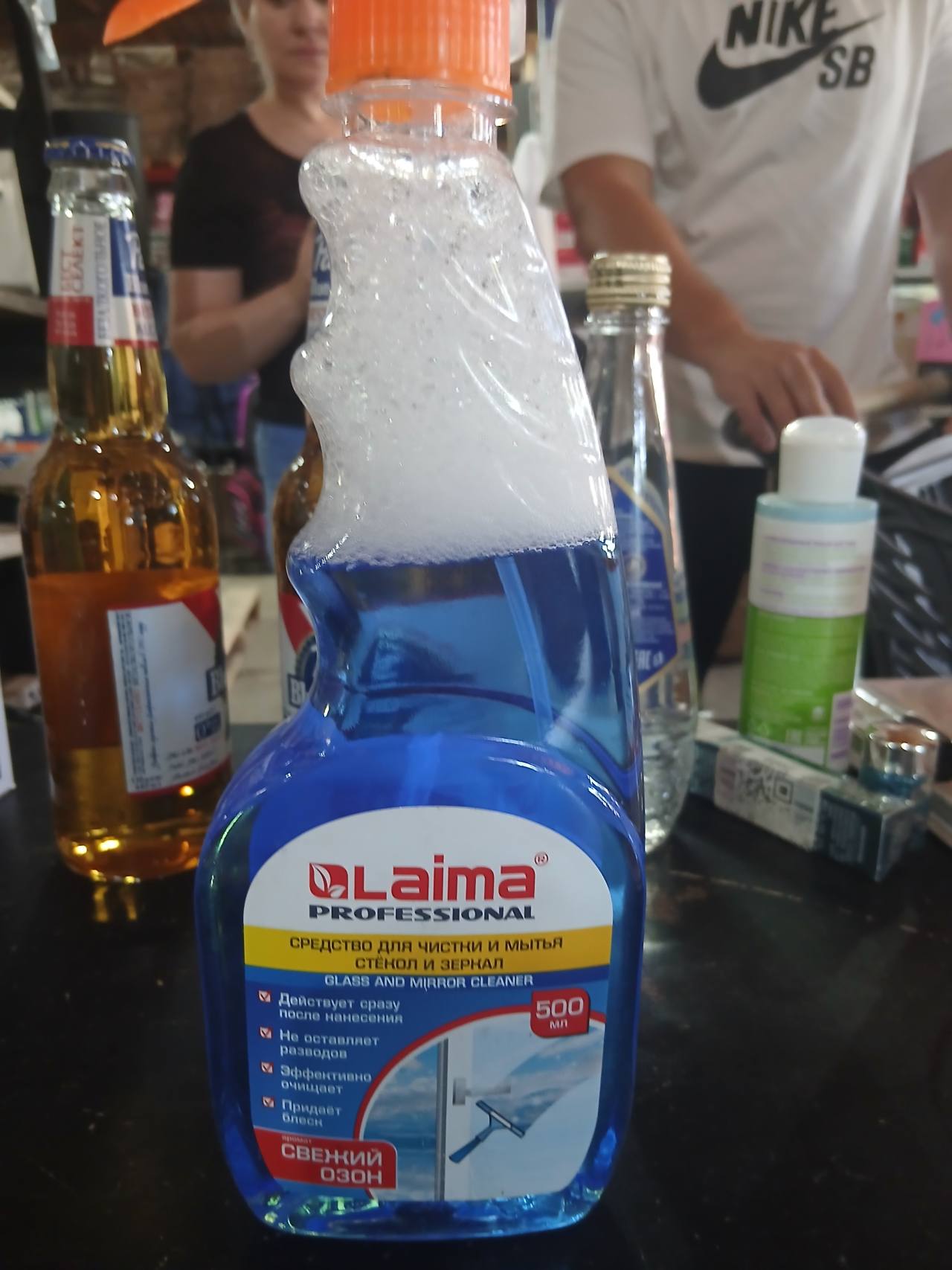Laima PROFESSIONAL Средство для чистки и мытья стекол и зеркал