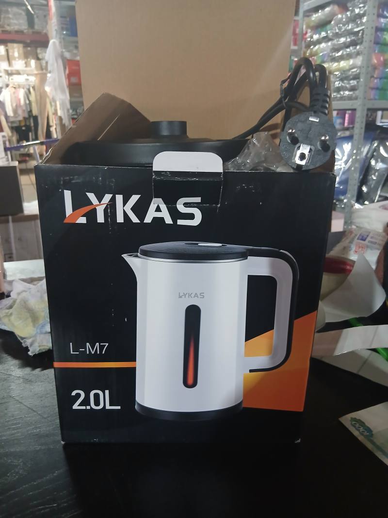 Электрический чайник LYKAS L-M7