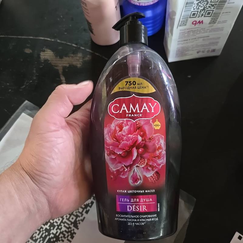 Гель для душа Camay Désir Купаж цветочных масел Аромат пиона и красных ягод