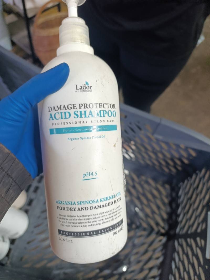 Lador Damage Protector Acid Shampoo