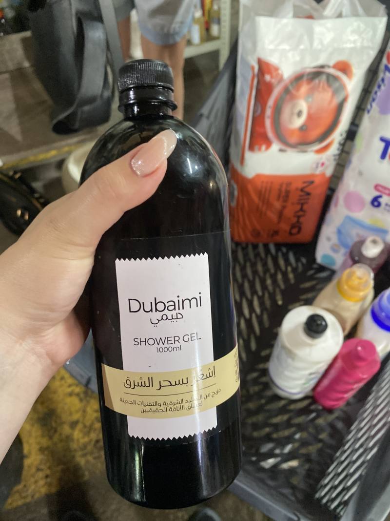 Dubaimi Shower Gel