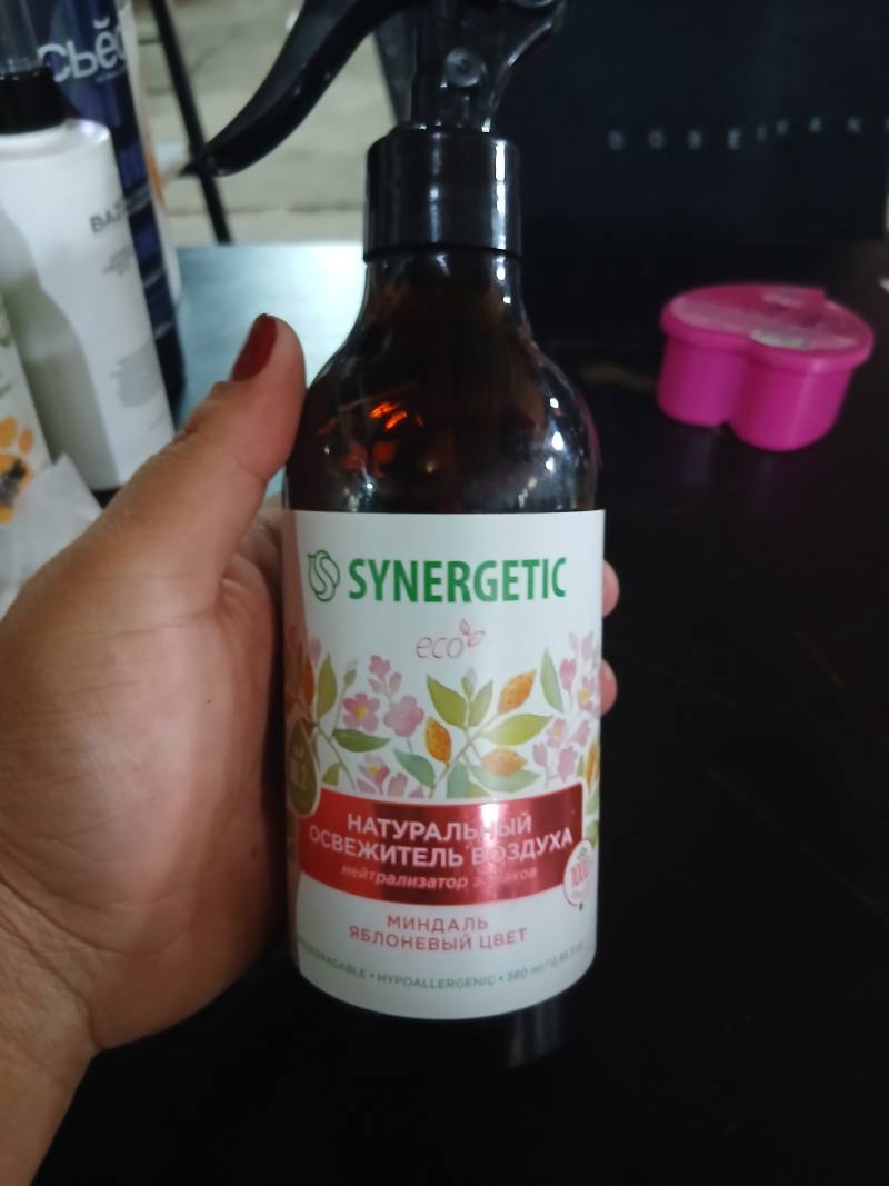 Натуральный освежитель воздуха SYNERGETIC Миндаль Яблоневый цвет