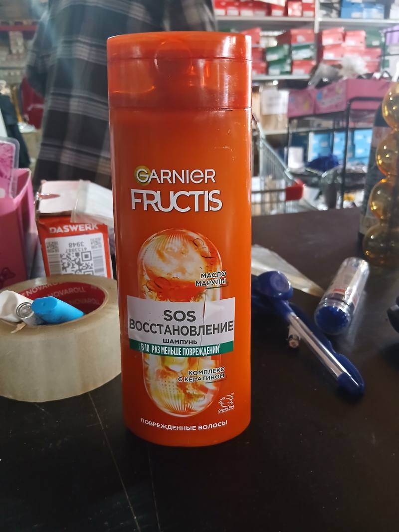 Garnier Fructis SOS Восстановление шампунь с маслом марулы и комплексом с кератином