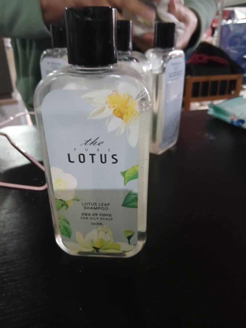 Lotus Leaf Shampoo for Oily Scalp