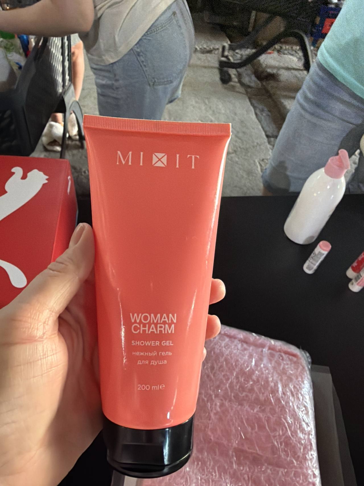 MIXIT WOMAN CHARM SHOWER GEL нежный гель для душа