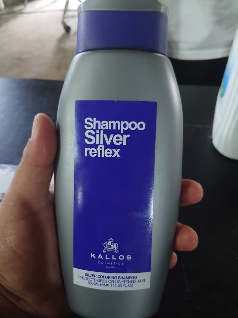 Shampoo Silver reflex Silver Coloring Shampoo