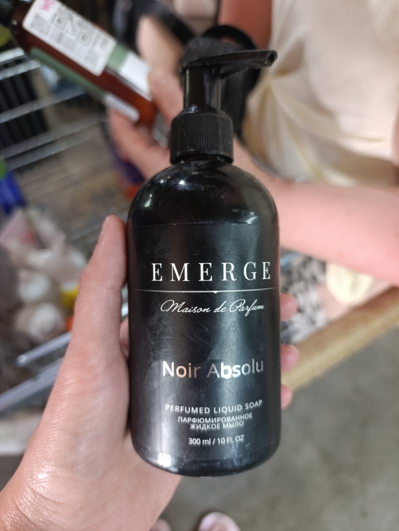 EMERGE Noir Absolu Perfumed Liquid Soap