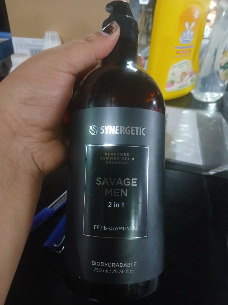 Гель-шампунь 2 в 1 SYNERGETIC Savage Men