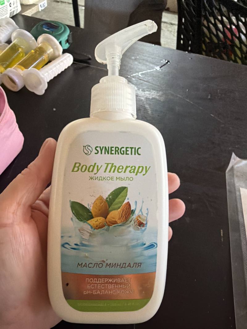 Жидкое мыло Body Therapy Масло миндаля