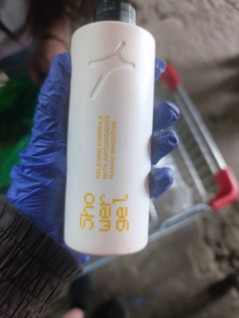 Relaxing Formula Shower Gel with Antioxidants Mango Smoothie