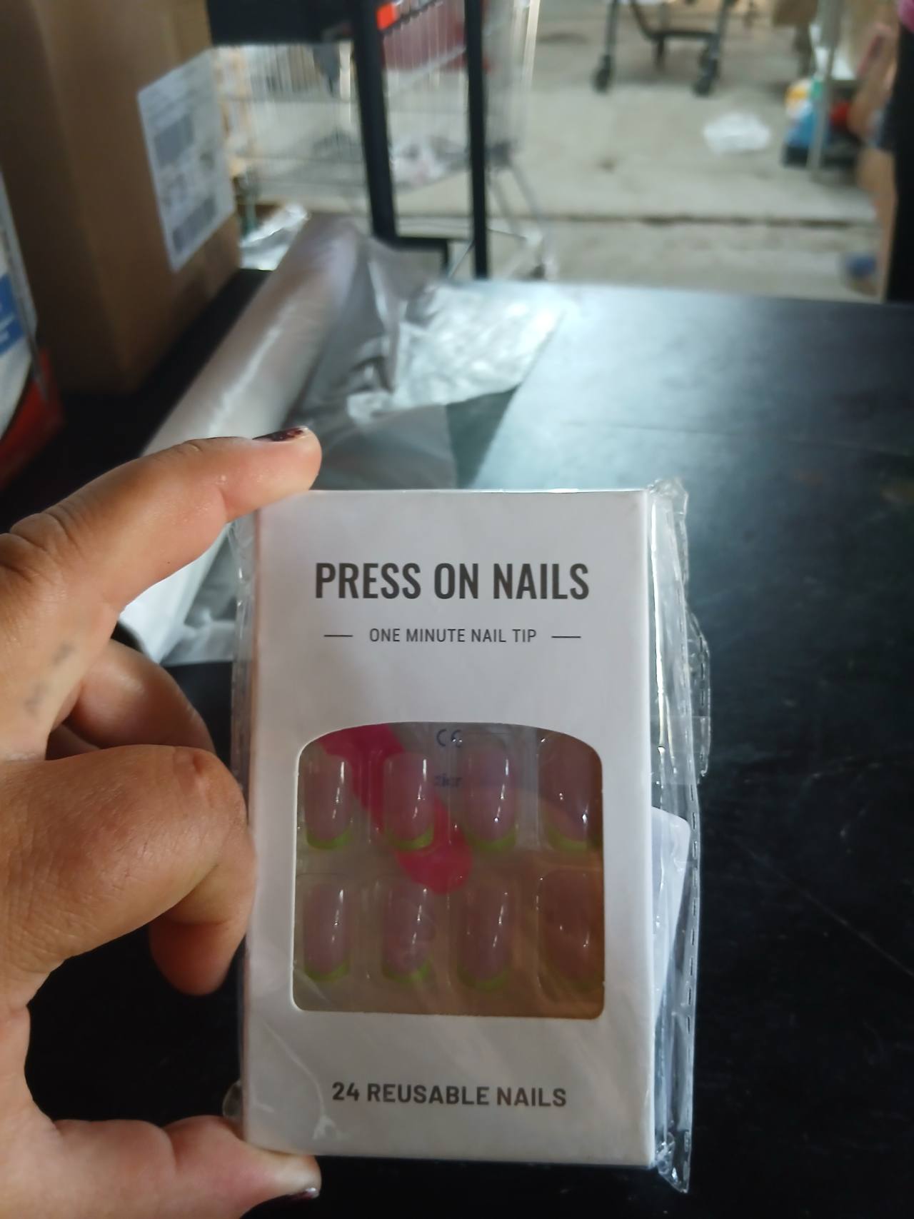 Press On Nails One Minute Nail Tip 24 Reusable Nails