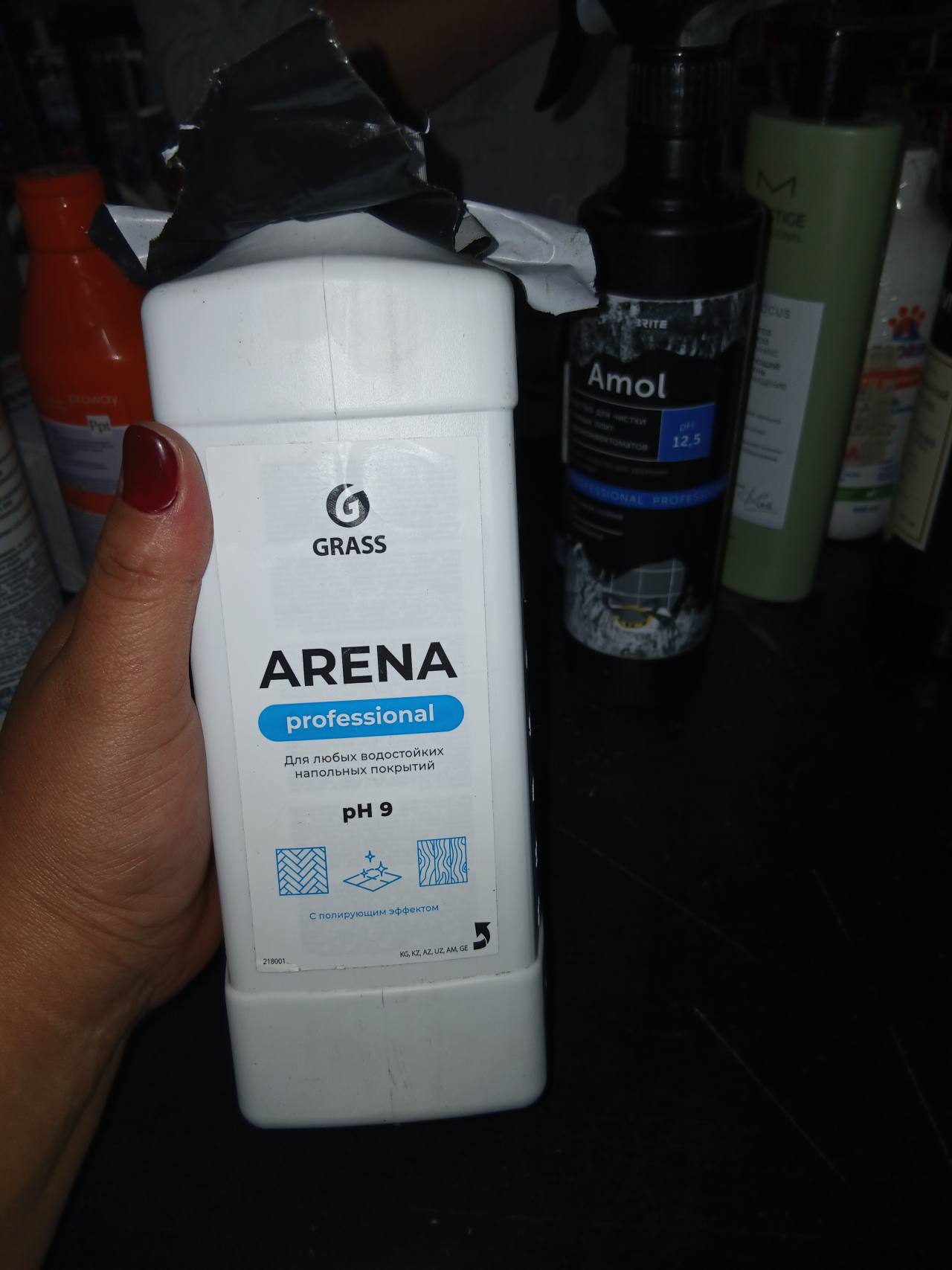 ARENA professional для любых водостойких напольных покрытий