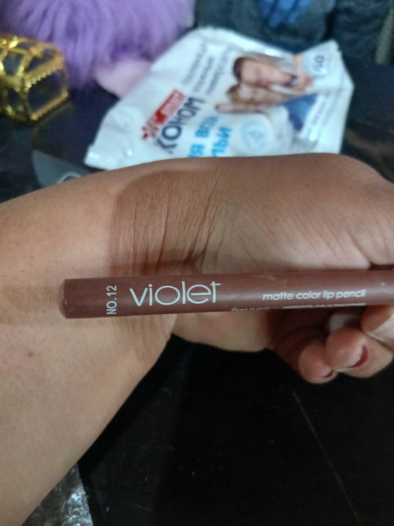 Violet matte color lip pencil NO.12
