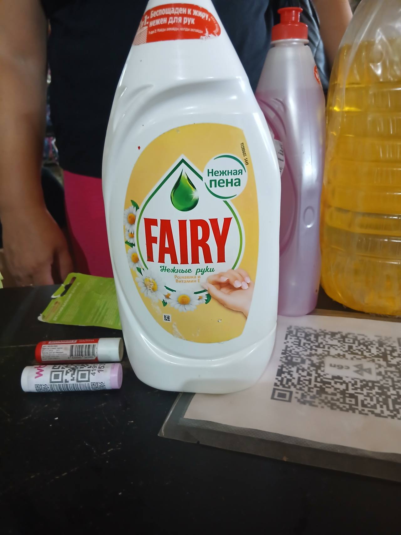 Fairy Нежная пена Нежные руки Ромашка и Витамин Е