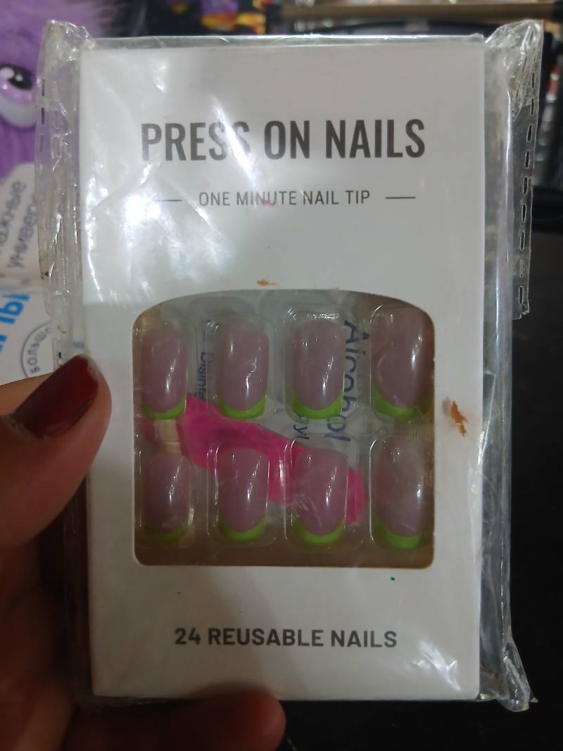 Press on Nails One Minute Nail Tip 24 Reusable Nails