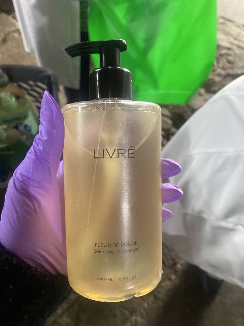 LIVRÉ FLEUR DE ROUGE Selective shower gel