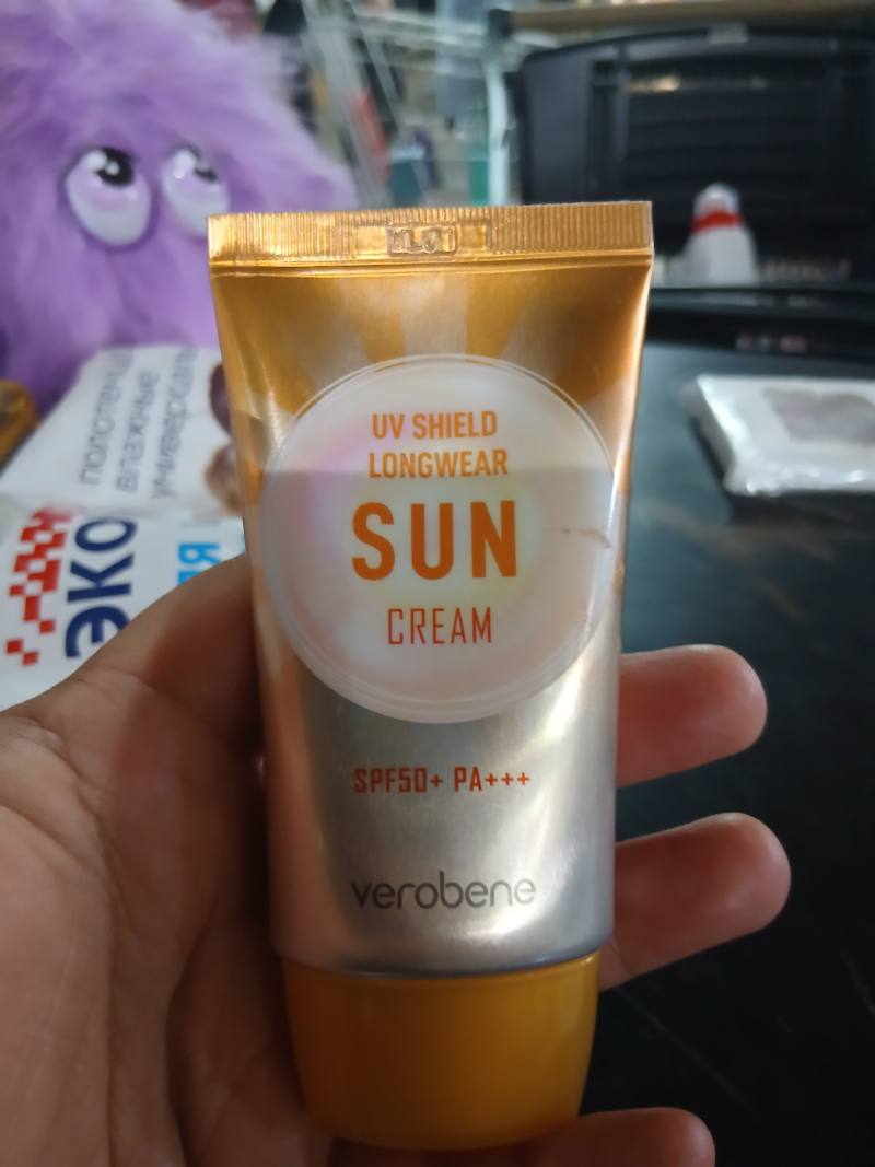 Verobene UV Shield Longwear Sun Cream SPF50+ PA++++