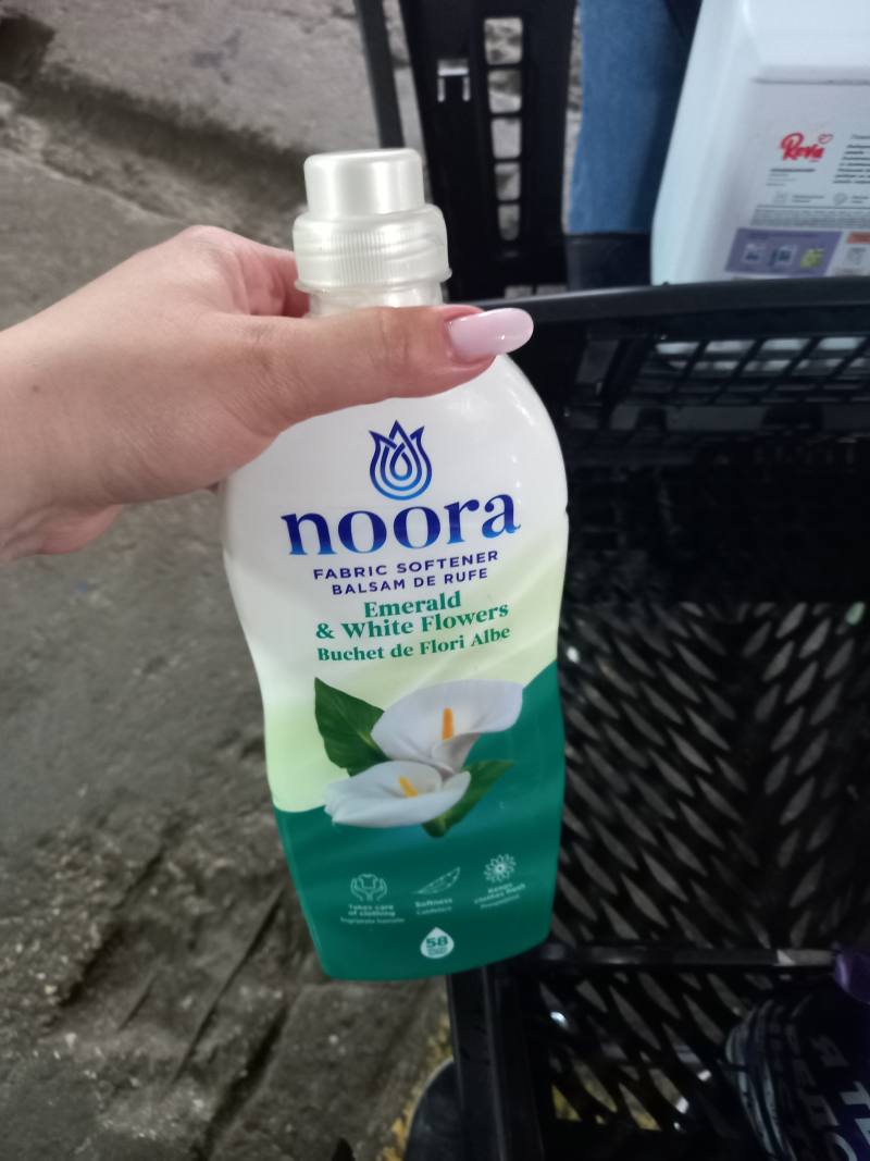 noora Fabric Softener Emerald & White Flowers