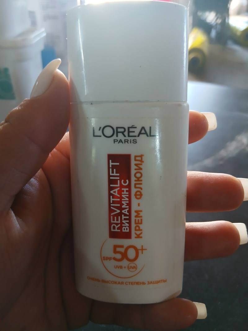 Крем-флюид L'Oréal Paris Revitalift Витамин C SPF 50+