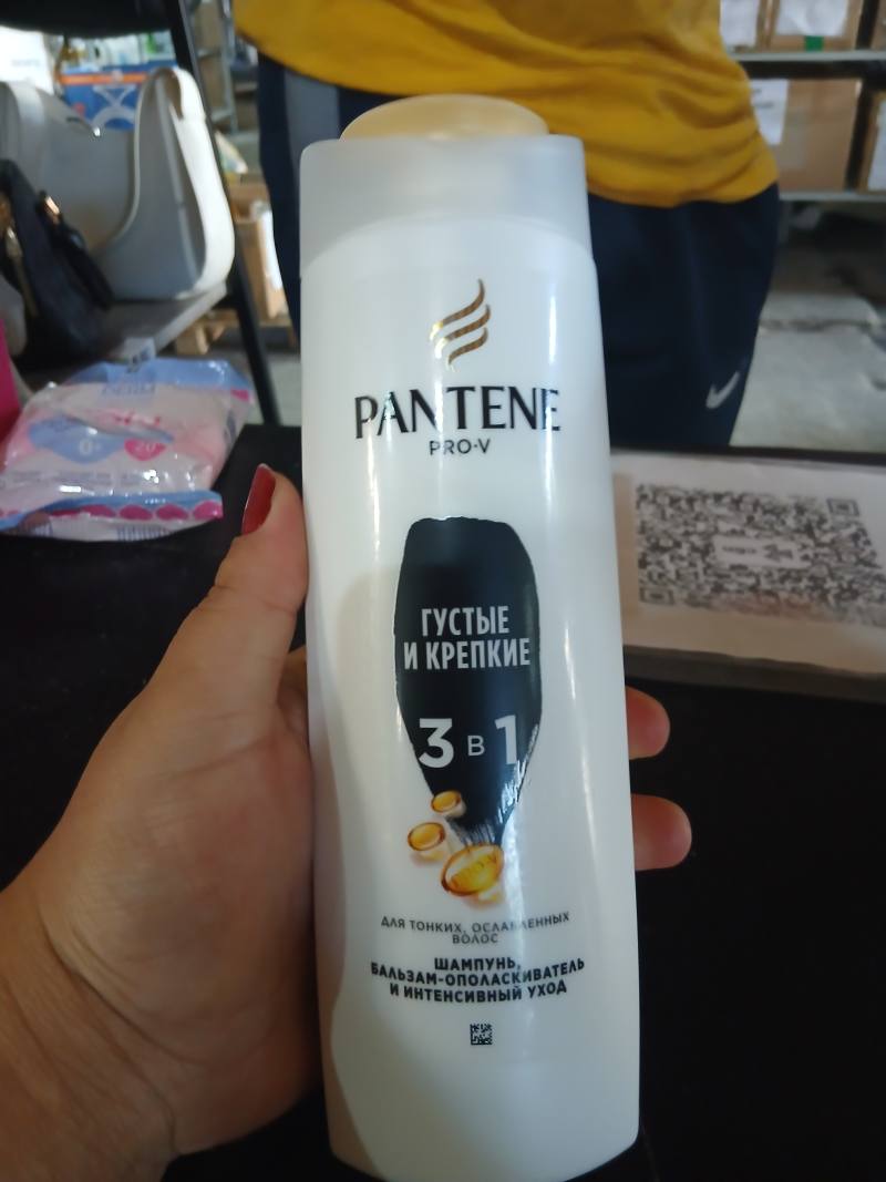 Шампунь-бальзам-ополаскиватель Pantene Pro-V Густые и Крепкие 3 в 1