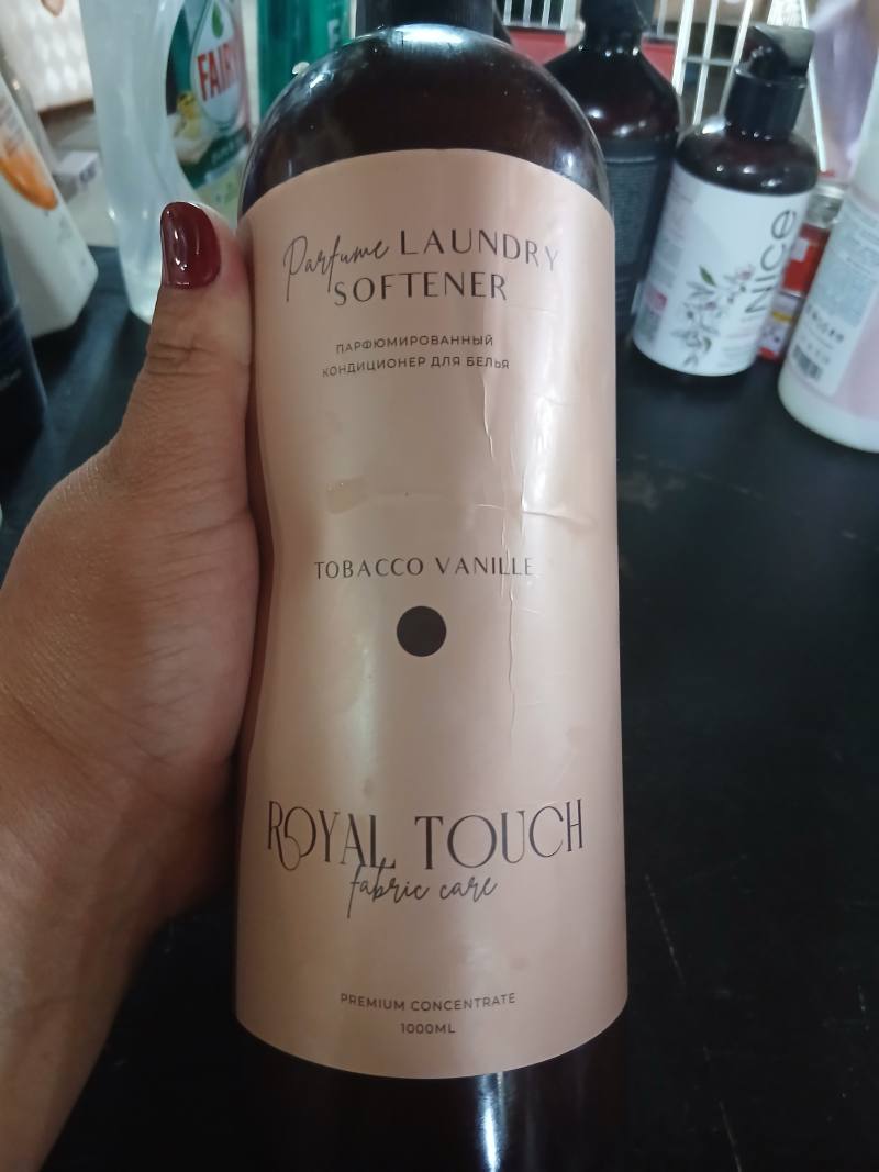 Парфюмированный кондиционер для белья Royal Touch Tobacco Vanille