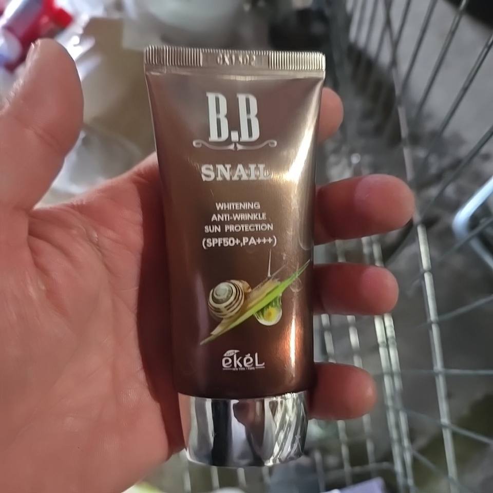 B.B Snail Whitening Anti-Wrinkle Sun Protection (SPF50+, PA+++)
