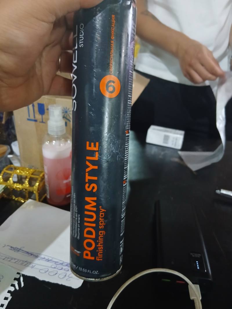 Sowell Studio Podium Style Finishing Spray