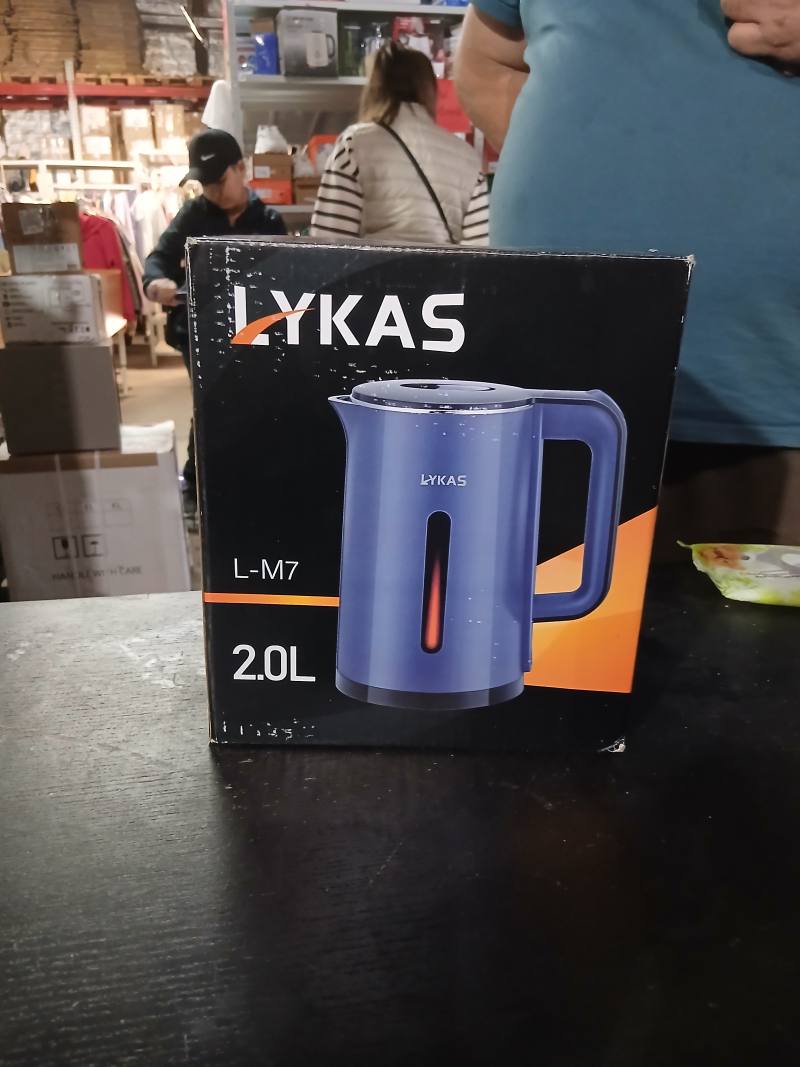 Электрический чайник LYKAS L-M7