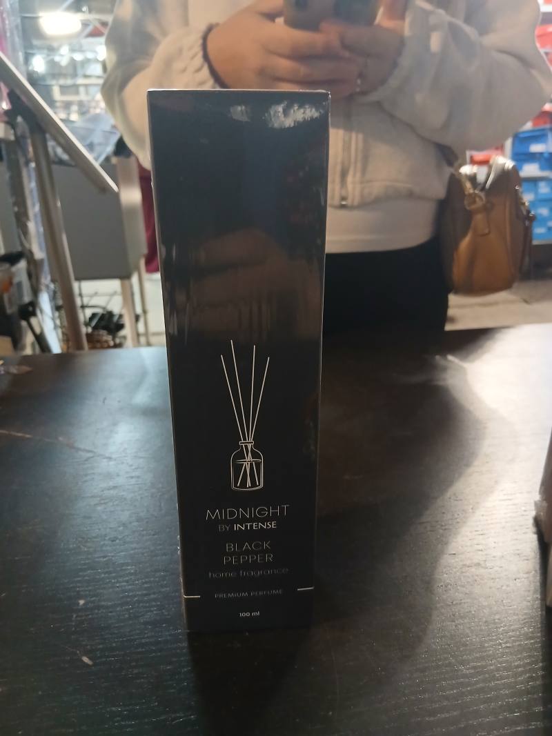 MIDNIGHT Black Pepper home fragrance