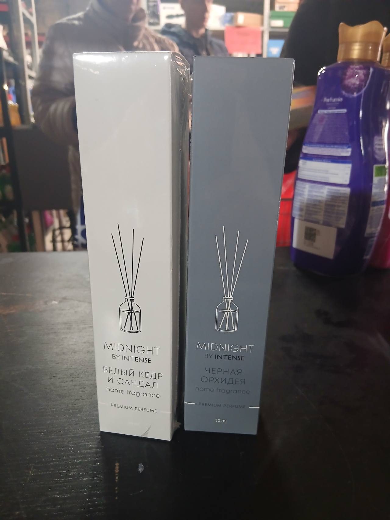 MIDNIGHT BY INTENSE home fragrance — Белый кедр и сандал / Чёрная орхидея