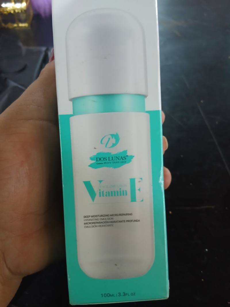 DOS LUNAS Vitamin E Deep Moisturizing Micro-Repairing Hydrating Emulsion